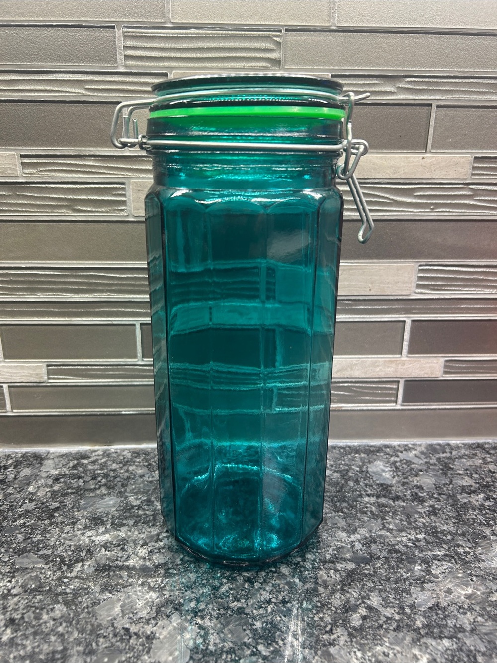 VINTAGE EMERALD GREEN GLASS 12 PANEL CANISTERS JAR WIRE BAIL HINGED LID New Seal